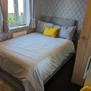 Near Chester, Bed & Breakfast Hawarden
